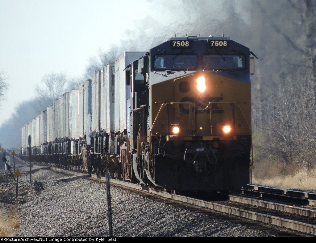 CSX 7506 on I002 